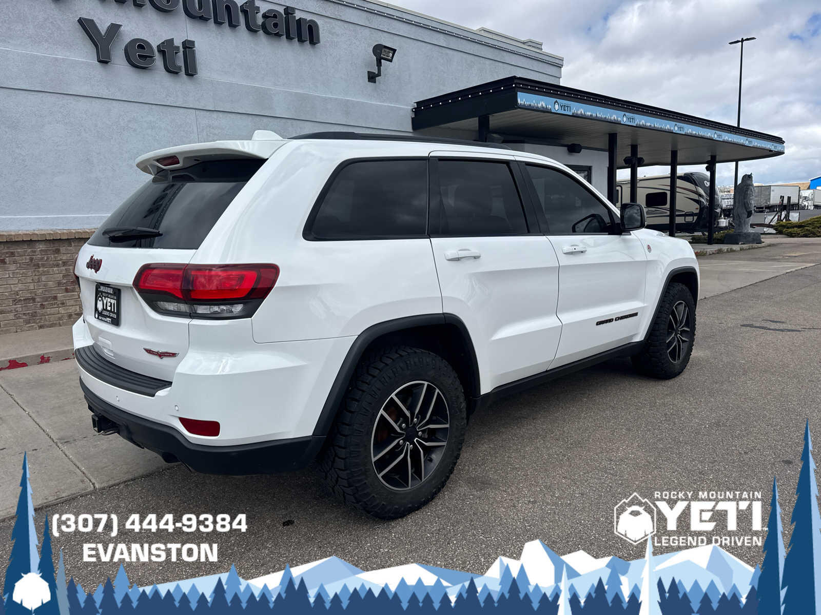 Used 2019 Jeep Grand Cherokee Trailhawk with VIN 1C4RJFLG1KC659884 for sale in Jackson, WY