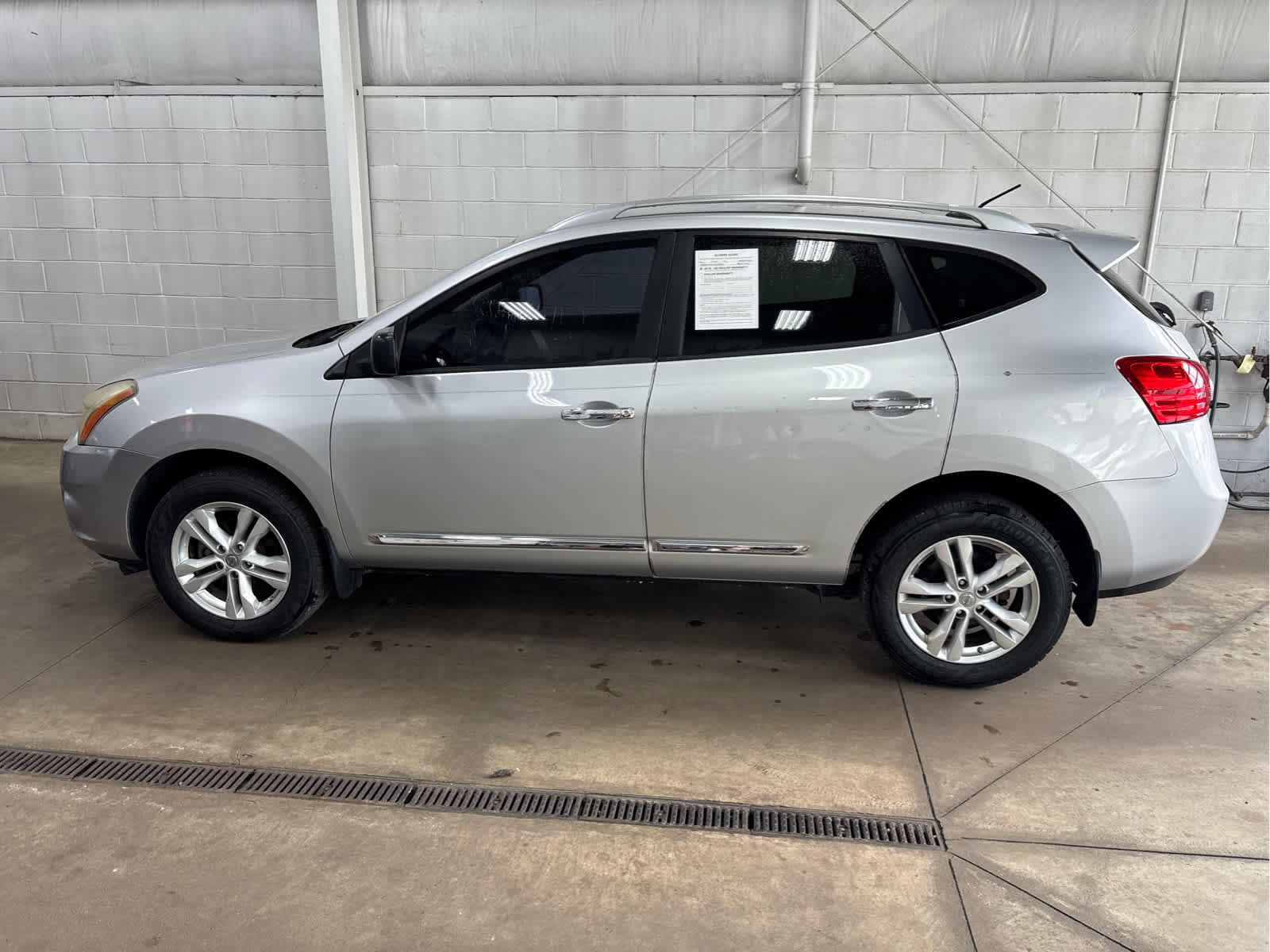 Used 2015 Nissan Rogue Select S with VIN JN8AS5MT7FW656402 for sale in Wilmington, OH