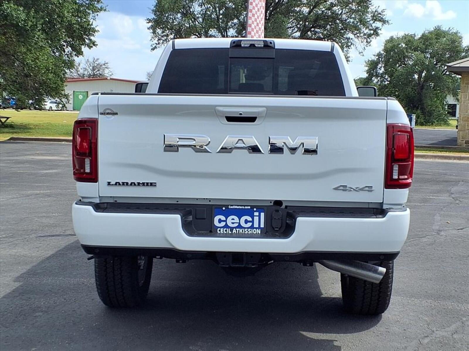 2025 RAM 2500 Laramie - Photo 7