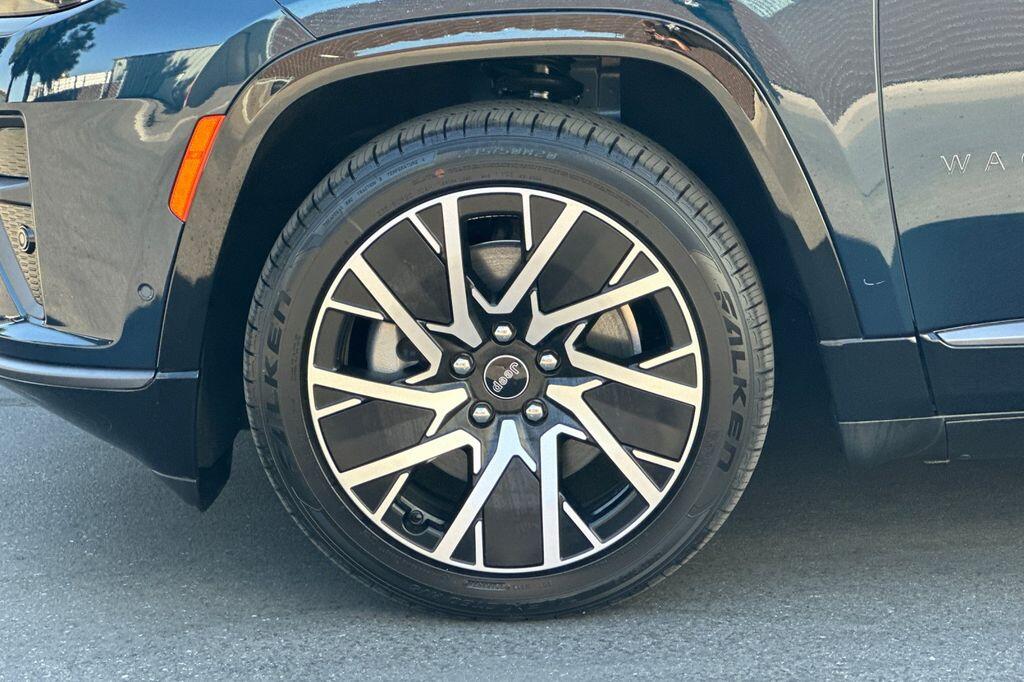 2025 Jeep Wagoneer S Limited - Photo 24