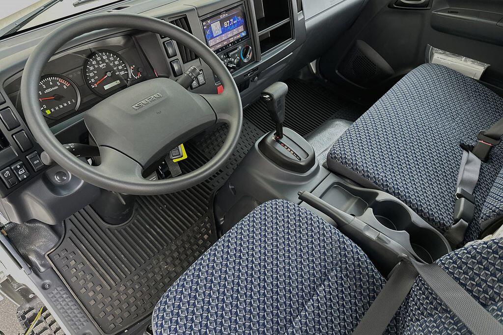 2024 Isuzu NPR HD - Photo 7