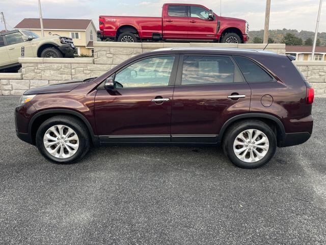 Used 2014 Kia Sorento EX with VIN 5XYKU4A70EG431102 for sale in Prairie du Chien, WI