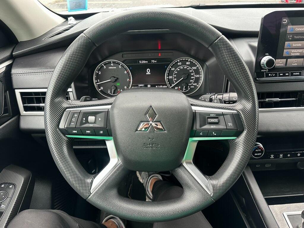 Used 2024 Mitsubishi Outlander ES with VIN JA4J3UA86RZ072735 for sale in Webster, NY