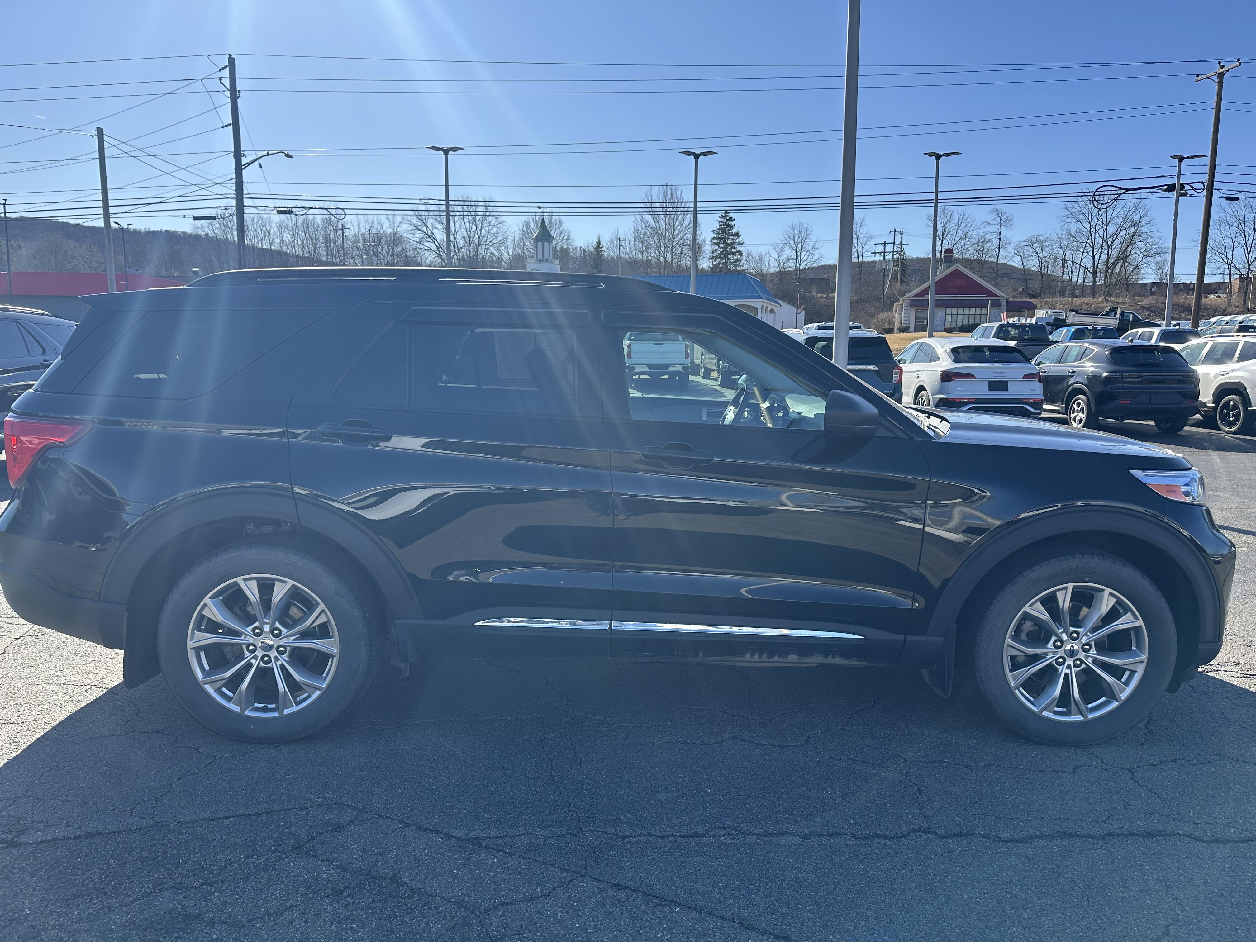 Used 2020 Ford Explorer XLT with VIN 1FMSK8DHXLGB79530 for sale in Elmira, NY