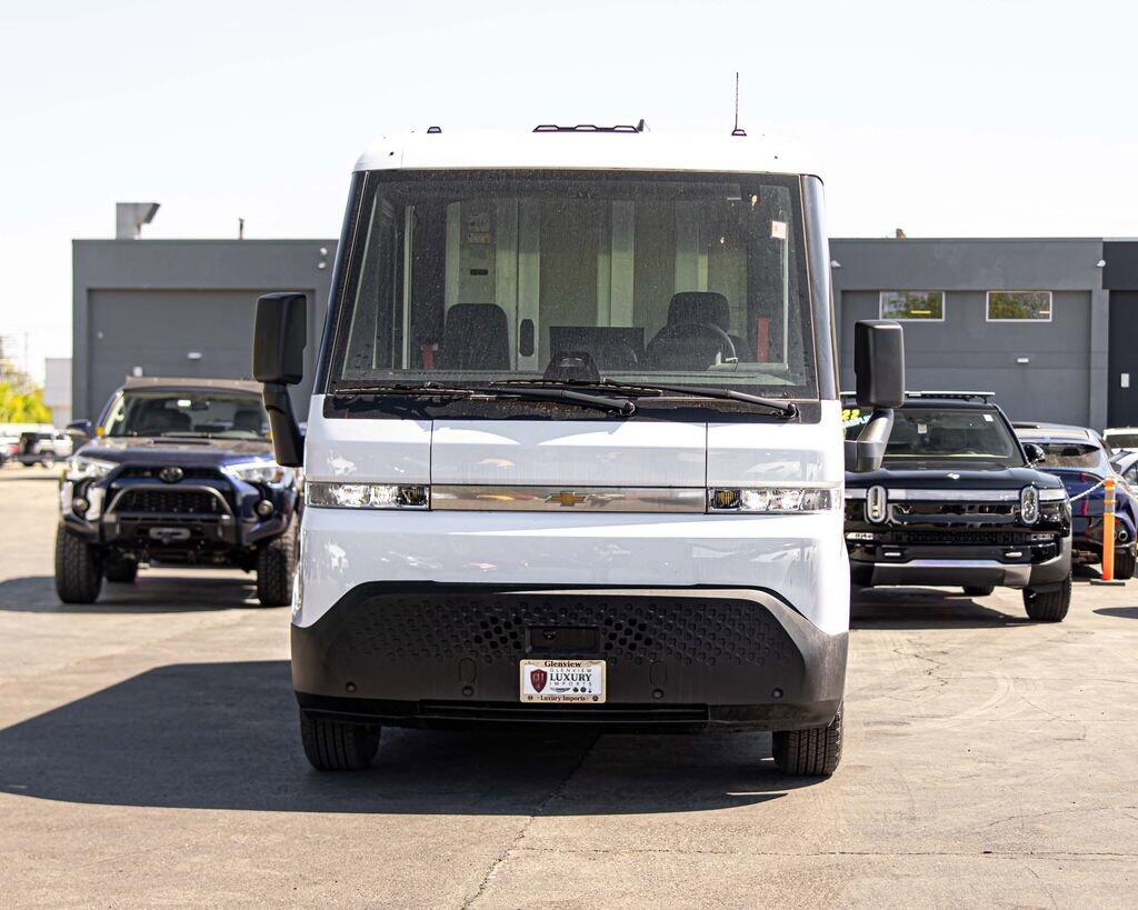 Used 2025 Chevrolet BrightDrop Base with VIN 2G58J2T65S9106469 for sale in Glenview, IL