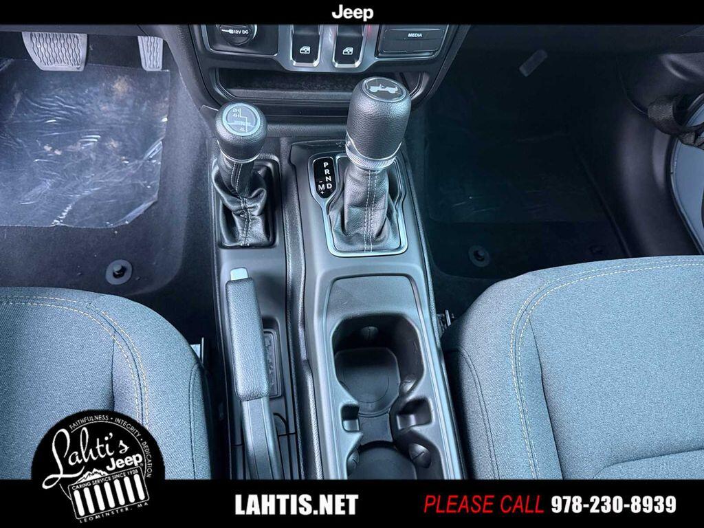 2026 Jeep Wrangler 2-Door Sport - Photo 9