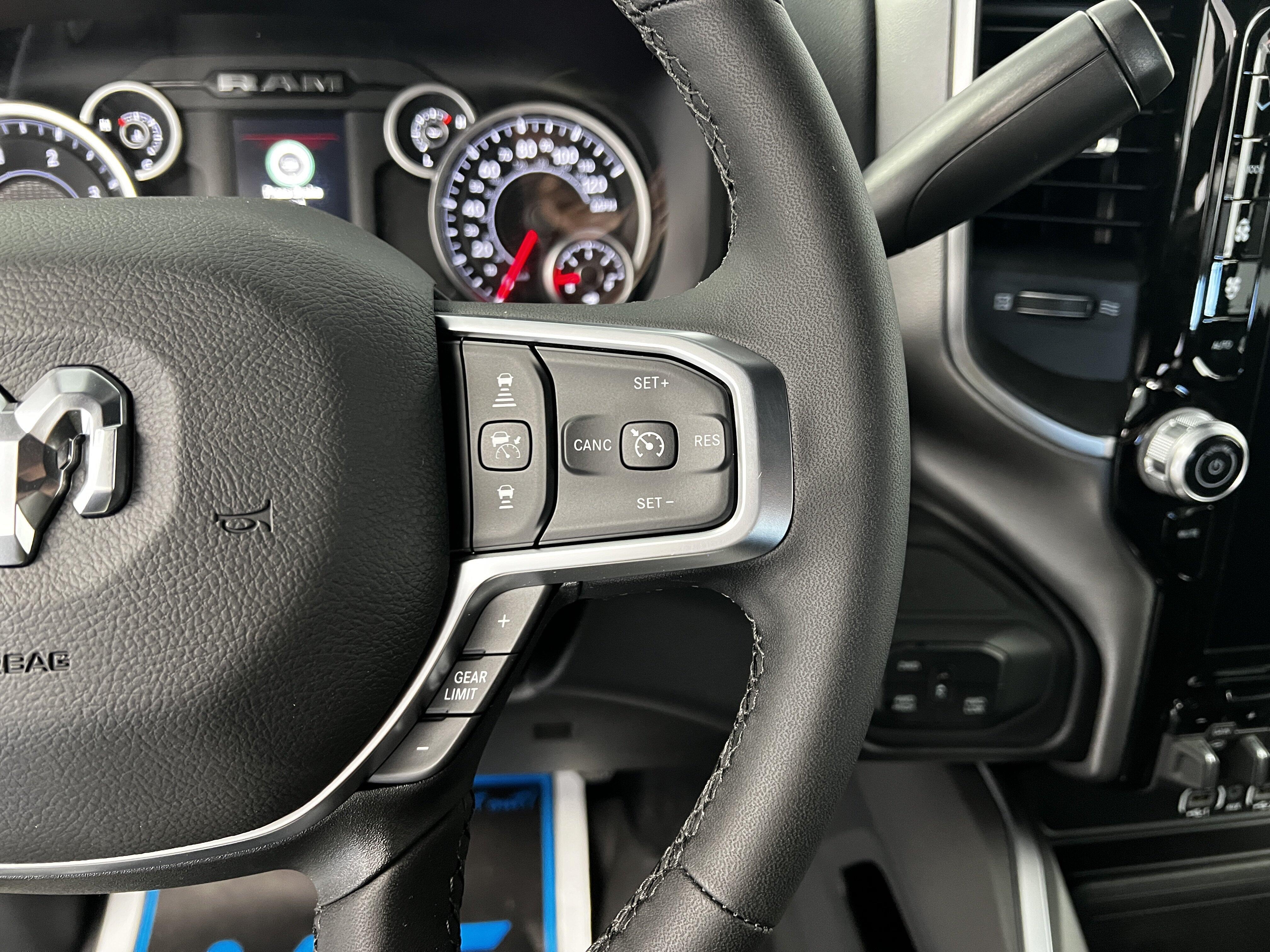 2027 RAM Ram 3500 Pickup Big Horn - Photo 24
