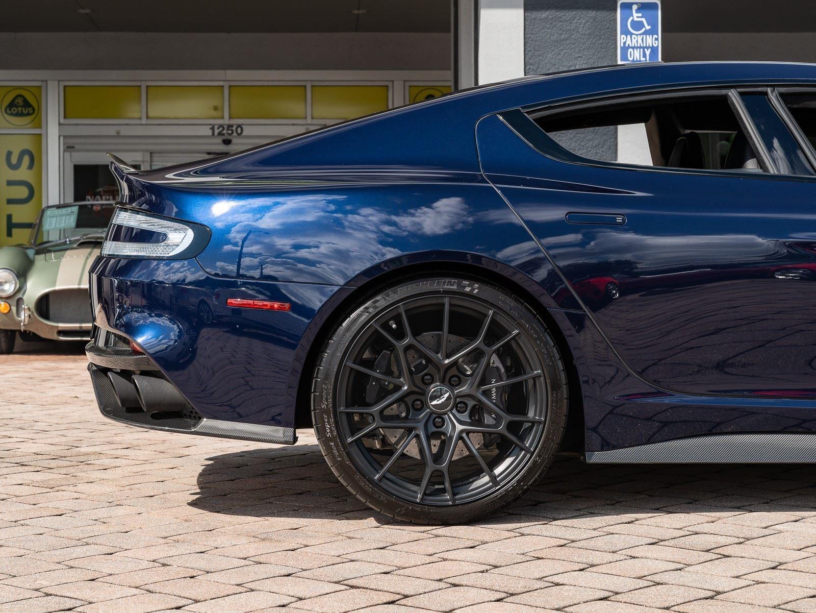 2019 Aston Martin Rapide - Photo 9