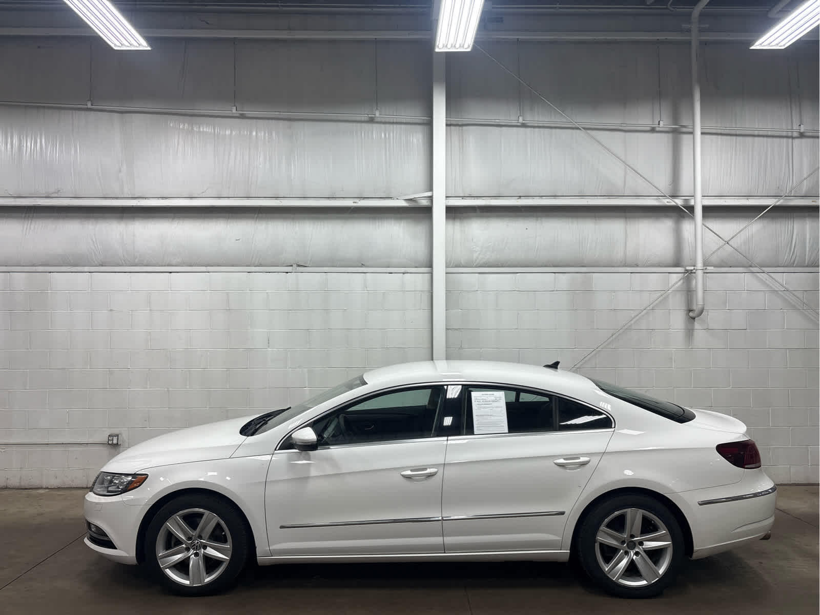 Used 2013 Volkswagen CC R-Line with VIN WVWBP7AN3DE509371 for sale in Wilmington, OH