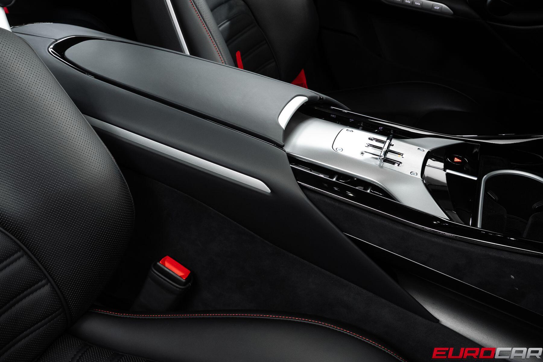 2025 Ferrari Purosangue *HUGE CARBON EXTERIOR OPTIONS * PANORAMIC SUNROOF*Image 41