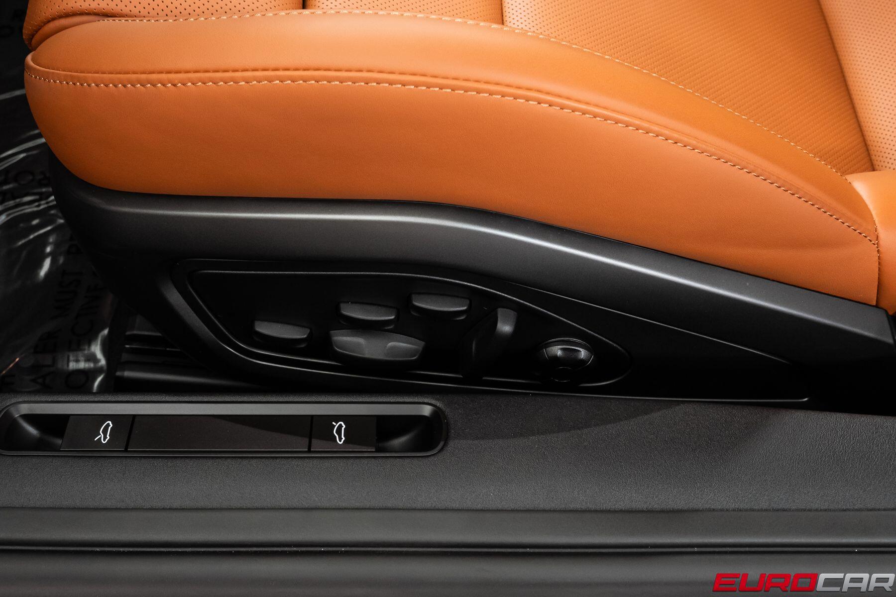 2026 Porsche 911 Turbo S *SPORTDESIGN PACK * ADAPTIVE SEATS PLUS*Image 46