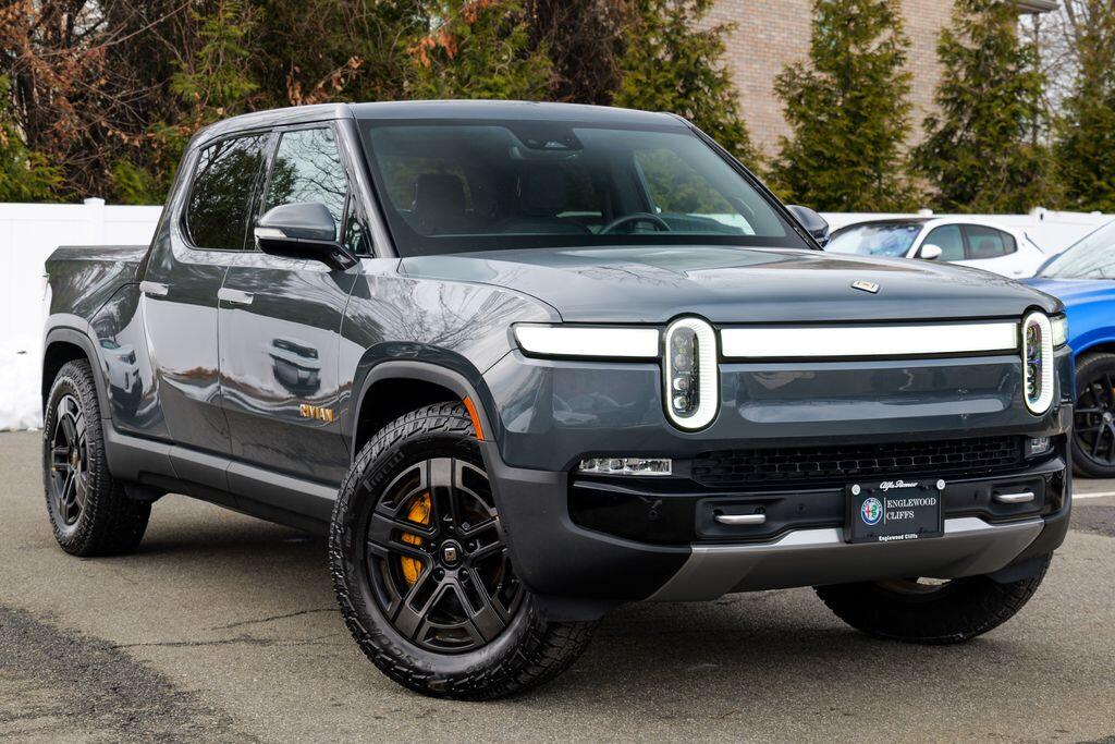 2022 Rivian R1T Adventure's photo