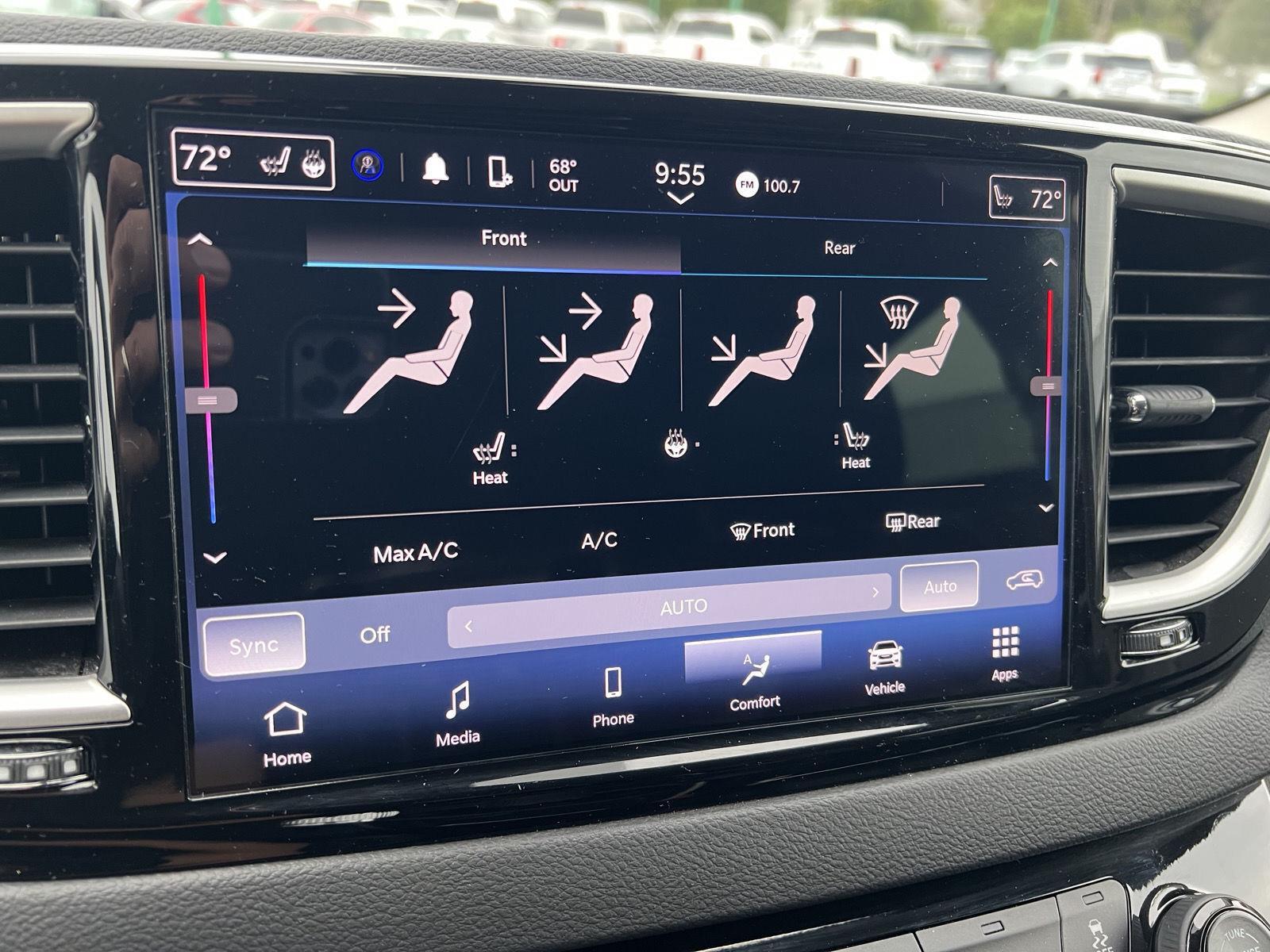 2024 Chrysler Pacifica Touring L - Photo 20