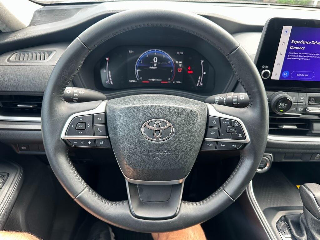 Used 2024 Toyota Grand Highlander XLE with VIN 5TDAAAB56RS045826 for sale in Webster, NY