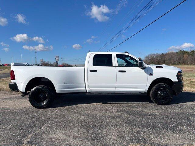 2026 RAM 3500 Tradesman - Photo 15