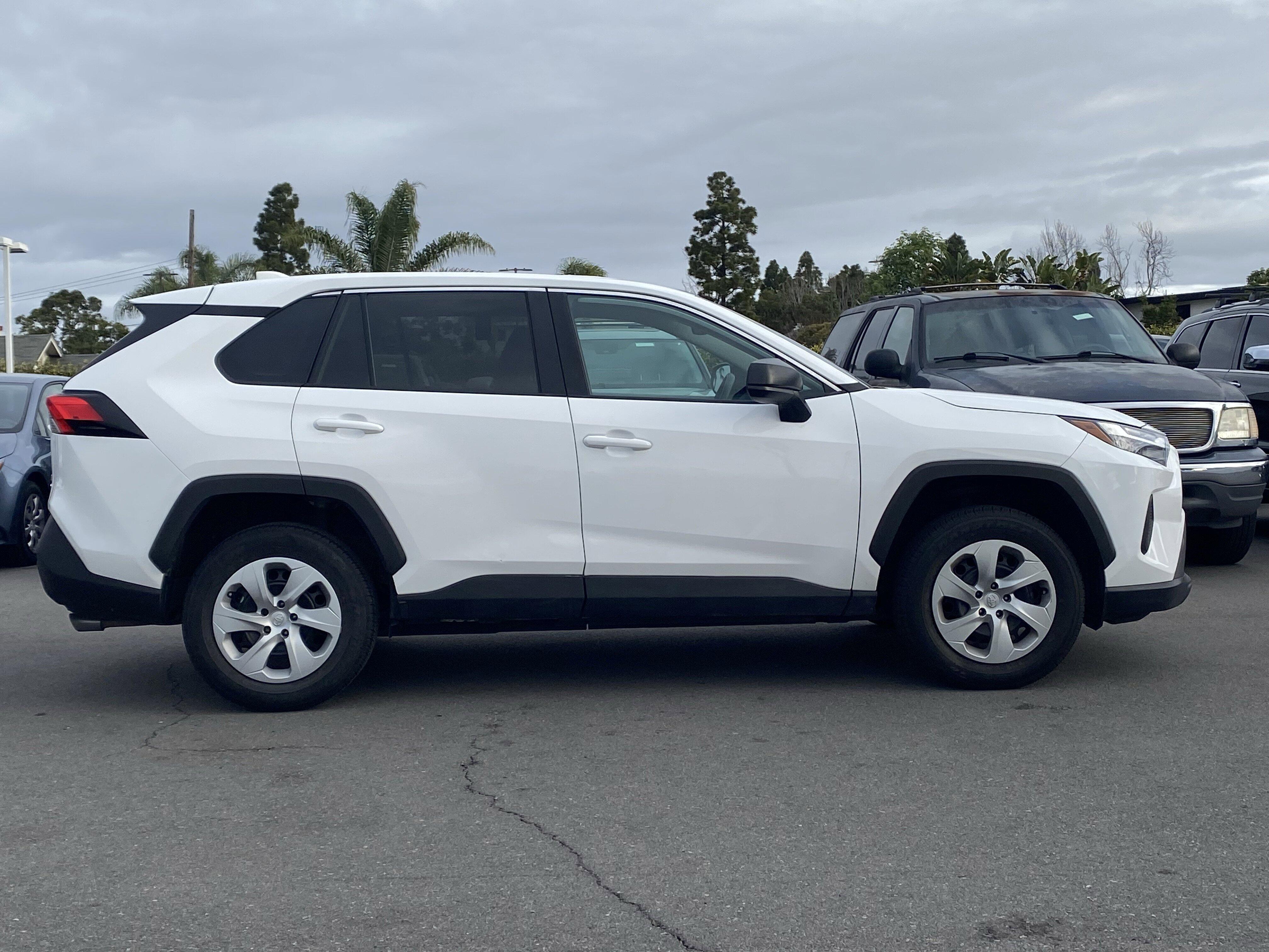 Used 2024 Toyota RAV4 LE with VIN 2T3F1RFV6RC451264 for sale in Northfield, Minnesota