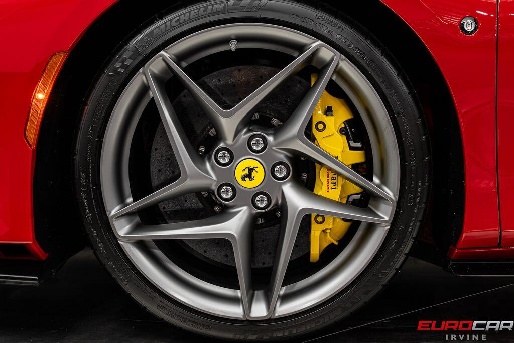 2021 Ferrari F8 Tributo *CARBON STEERING WHEEL * FULL ELECTRIC SEATS*Image 25