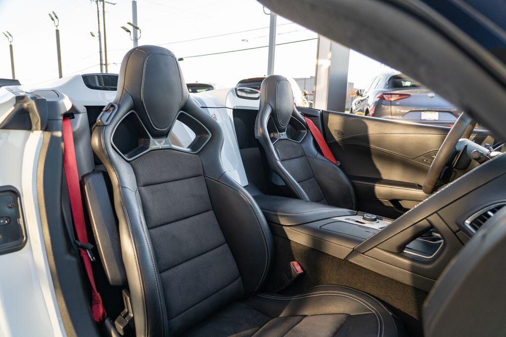 2019 Chevrolet Corvette 3LT photo 18