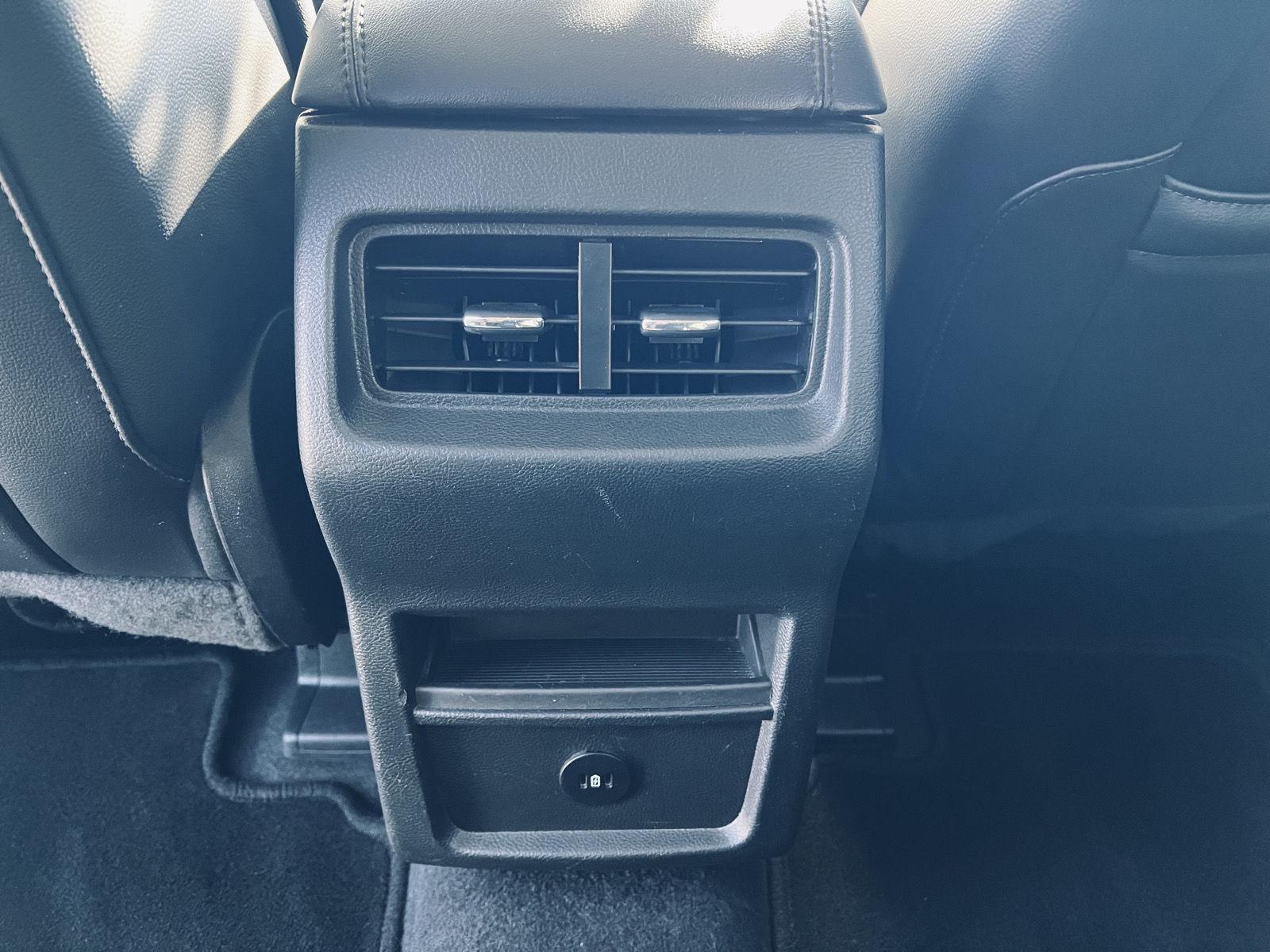 2023 Ford Edge SEL - Photo 36