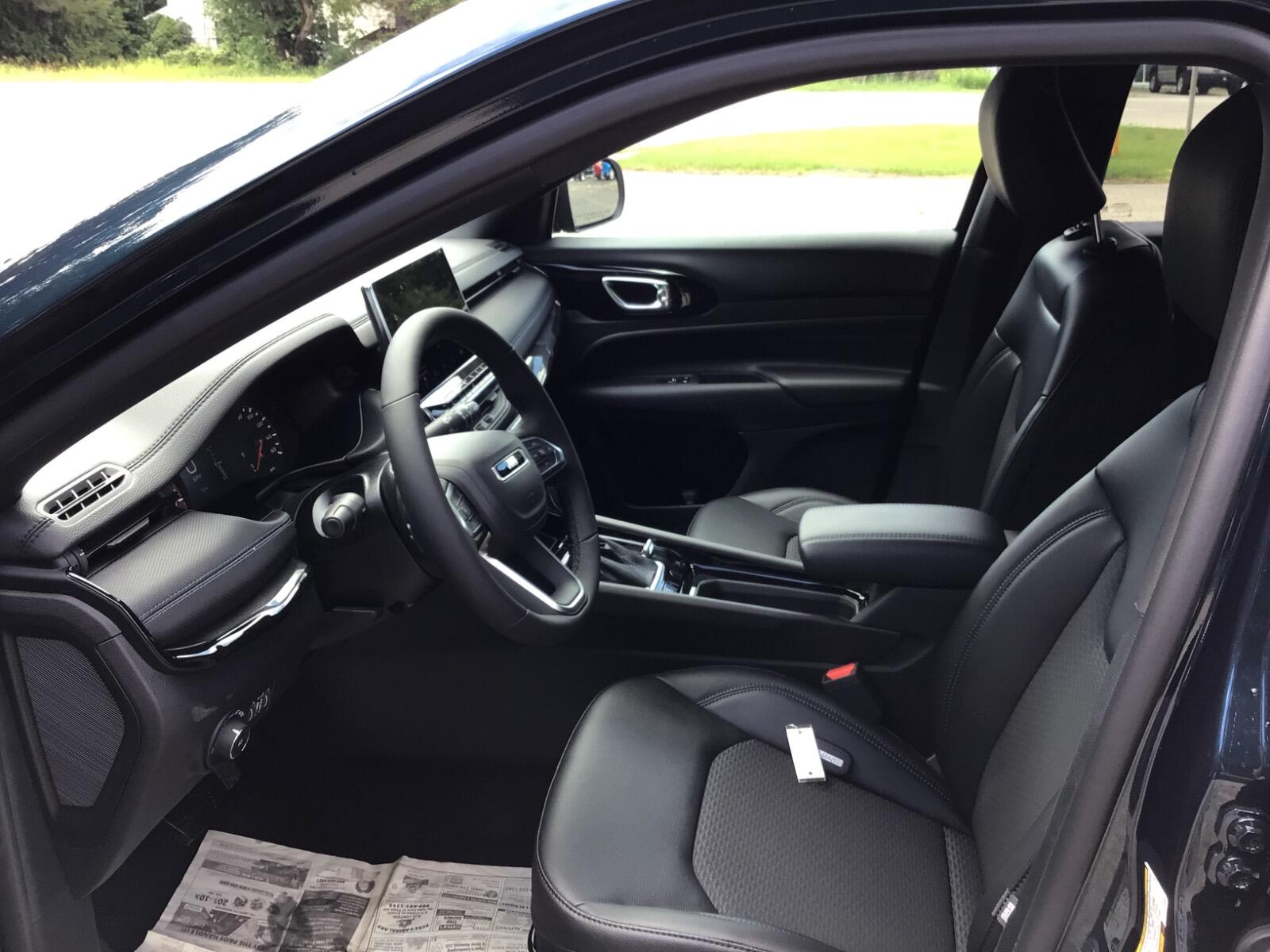 2026 Jeep Compass Latitude Altitude - Photo 17