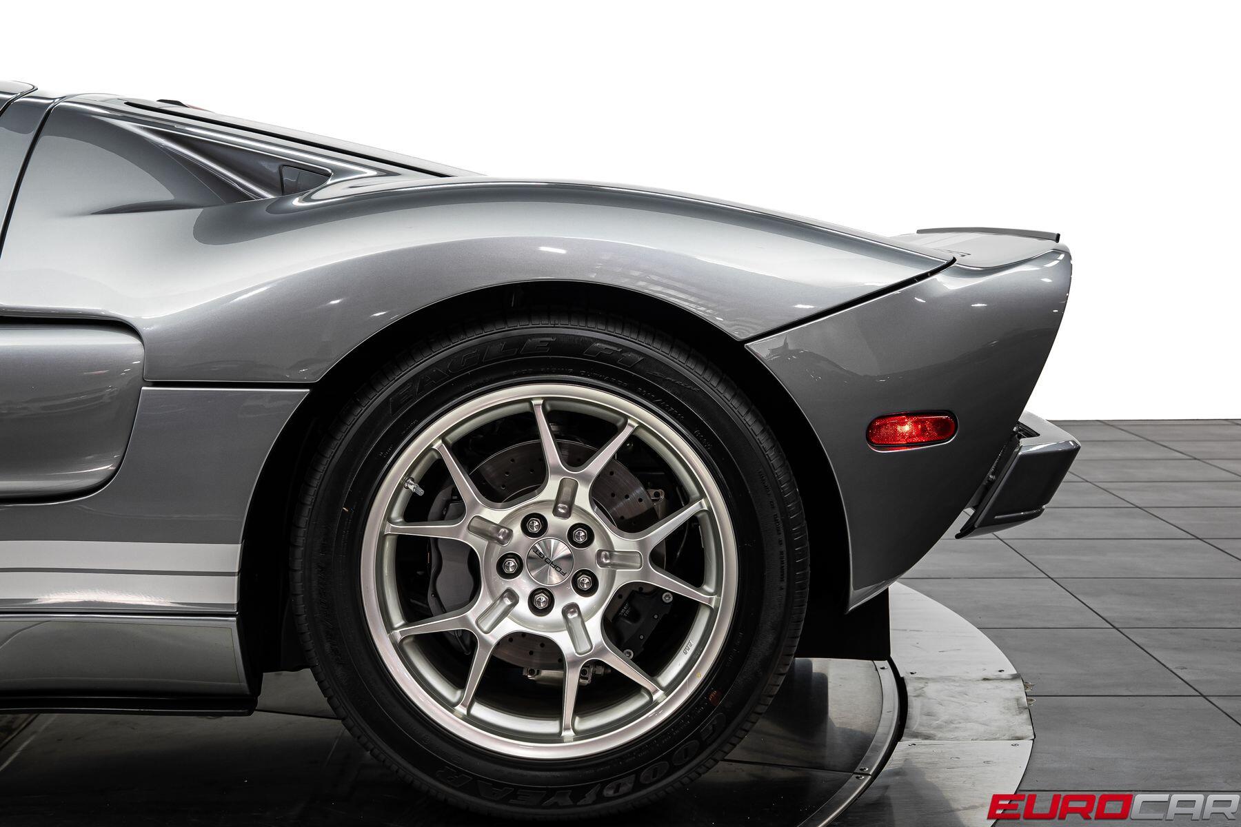 2006 Ford GT *ONLY 926 MILES * SIGNED BY STEVE SALEEN & CAMILO*Image 18
