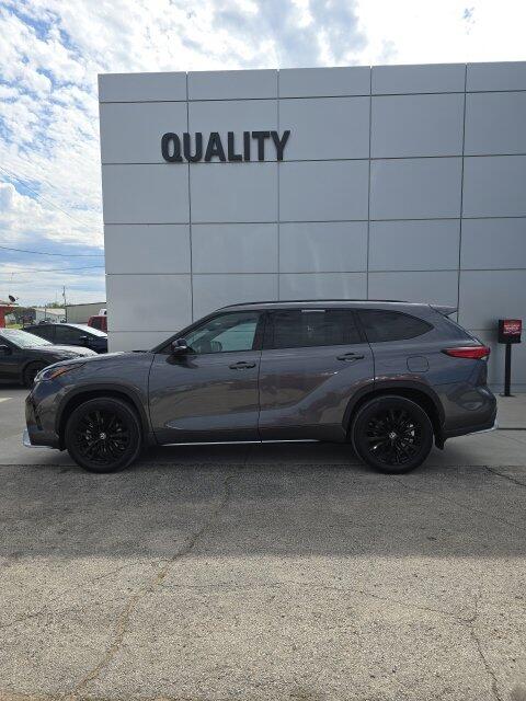 2023 Toyota Highlander XSE