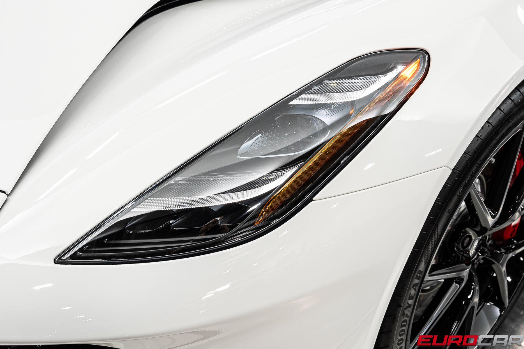 2026 Lotus Emira - Photo 11