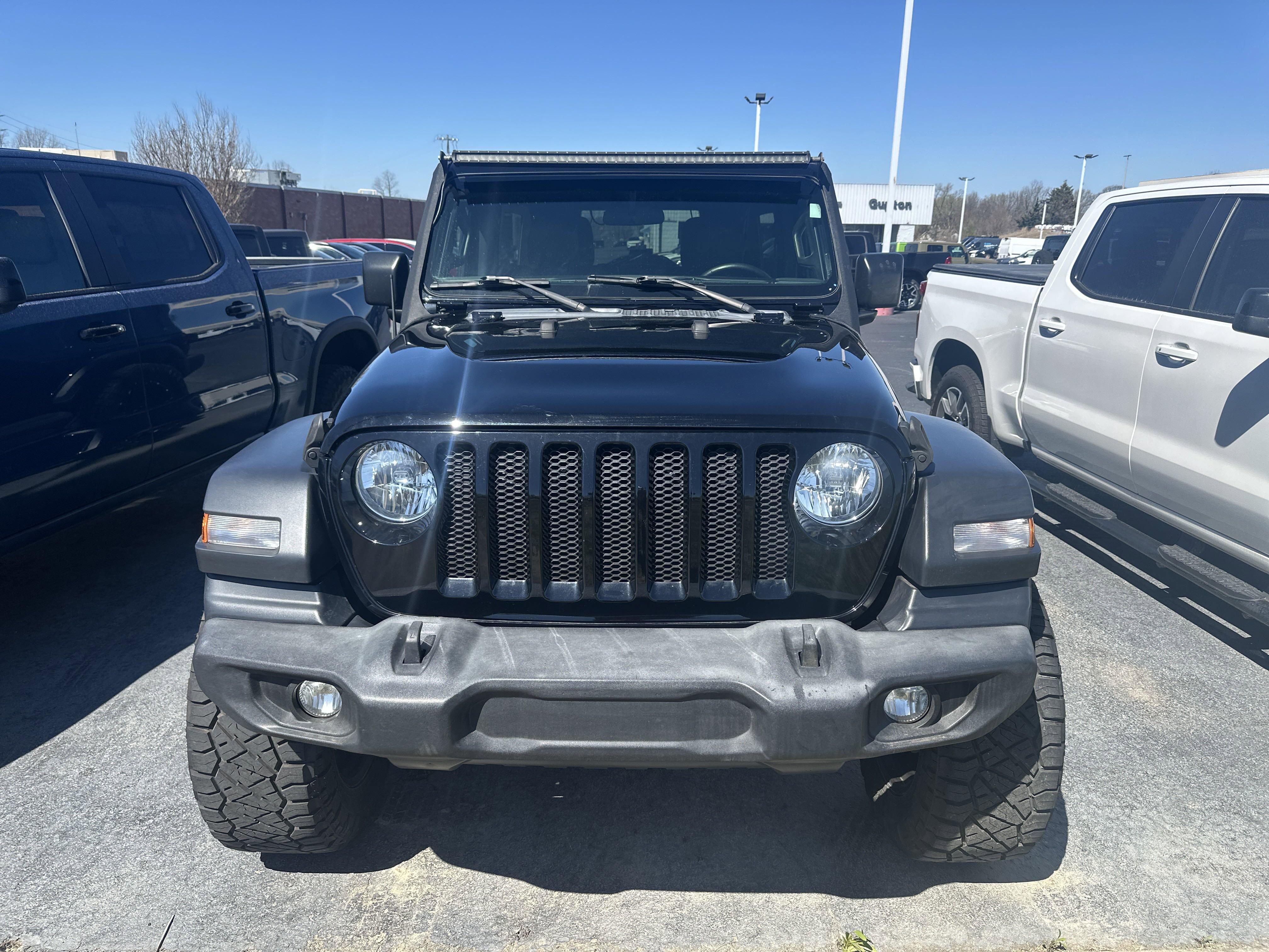 Used 2019 Jeep Wrangler Unlimited Sport S with VIN 1C4HJXDG5KW569166 for sale in Springfield, TN