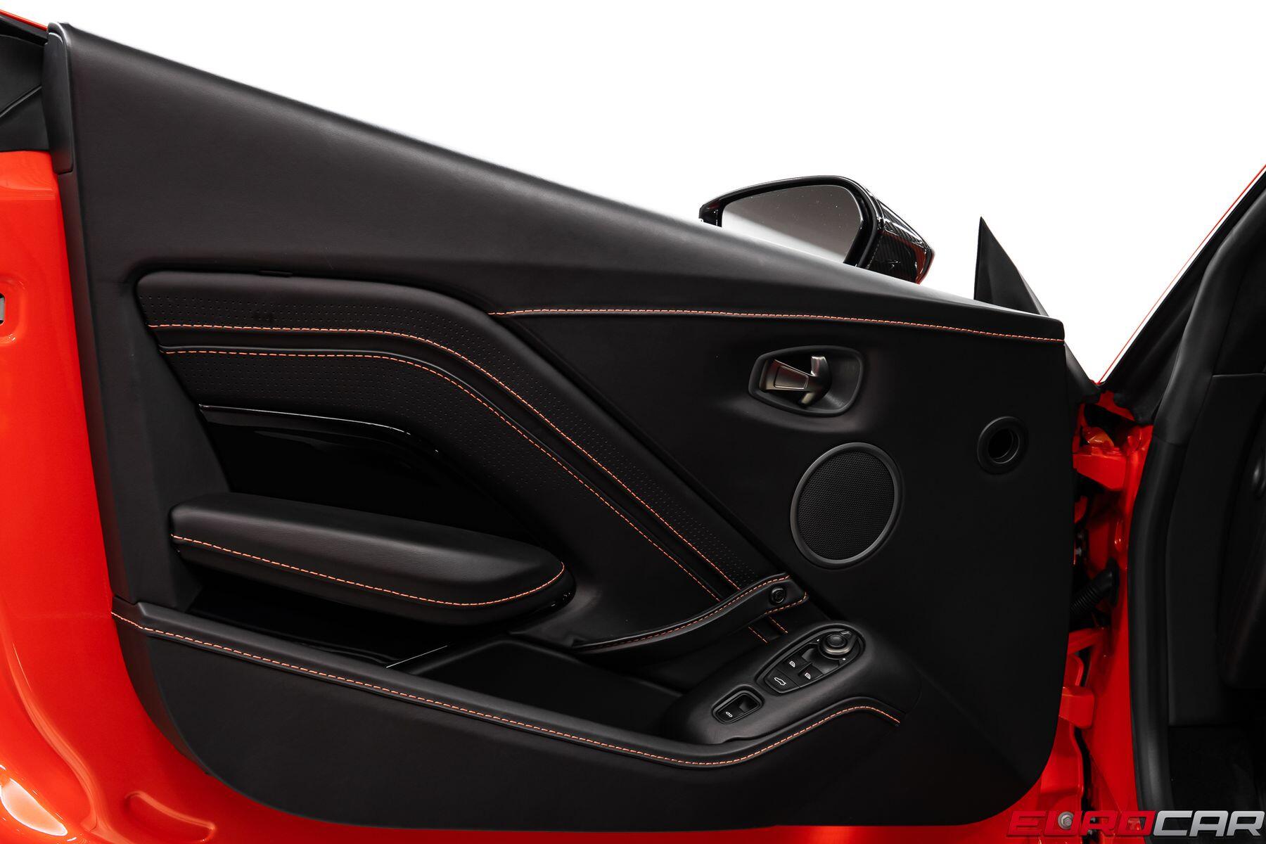 2022 Aston Martin Vantage Roadster *SPECIAL FACTORY PAINT * IMMACULATE CONDITION*Image 28