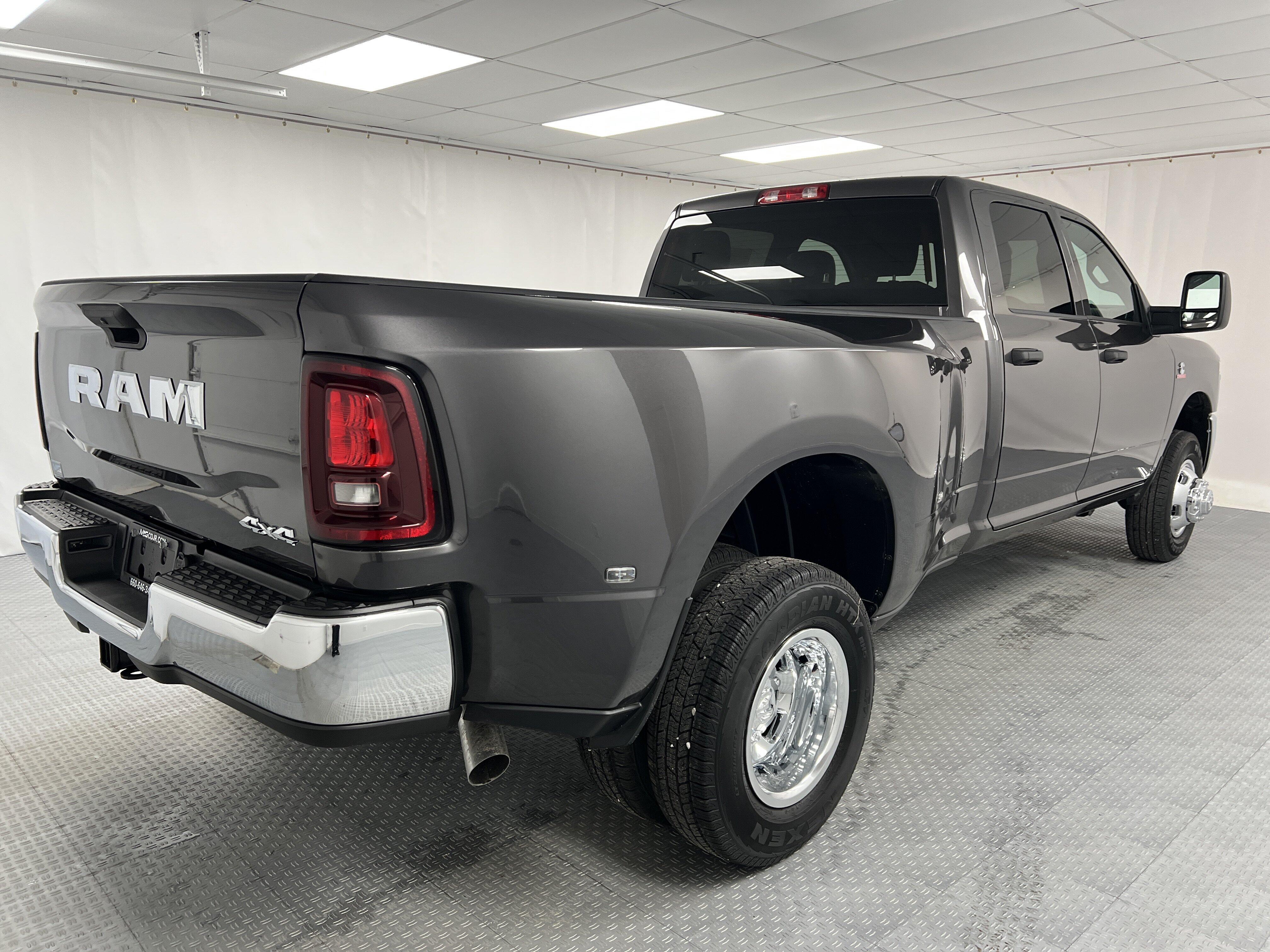 2027 RAM Ram 3500 Pickup Tradesman - Photo 7