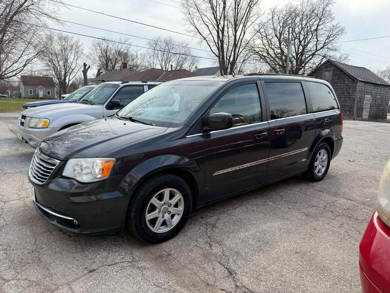 Used 2012 Chrysler Town & Country Touring with VIN 2C4RC1BGXCR126813 for sale in Rockwell City, IA