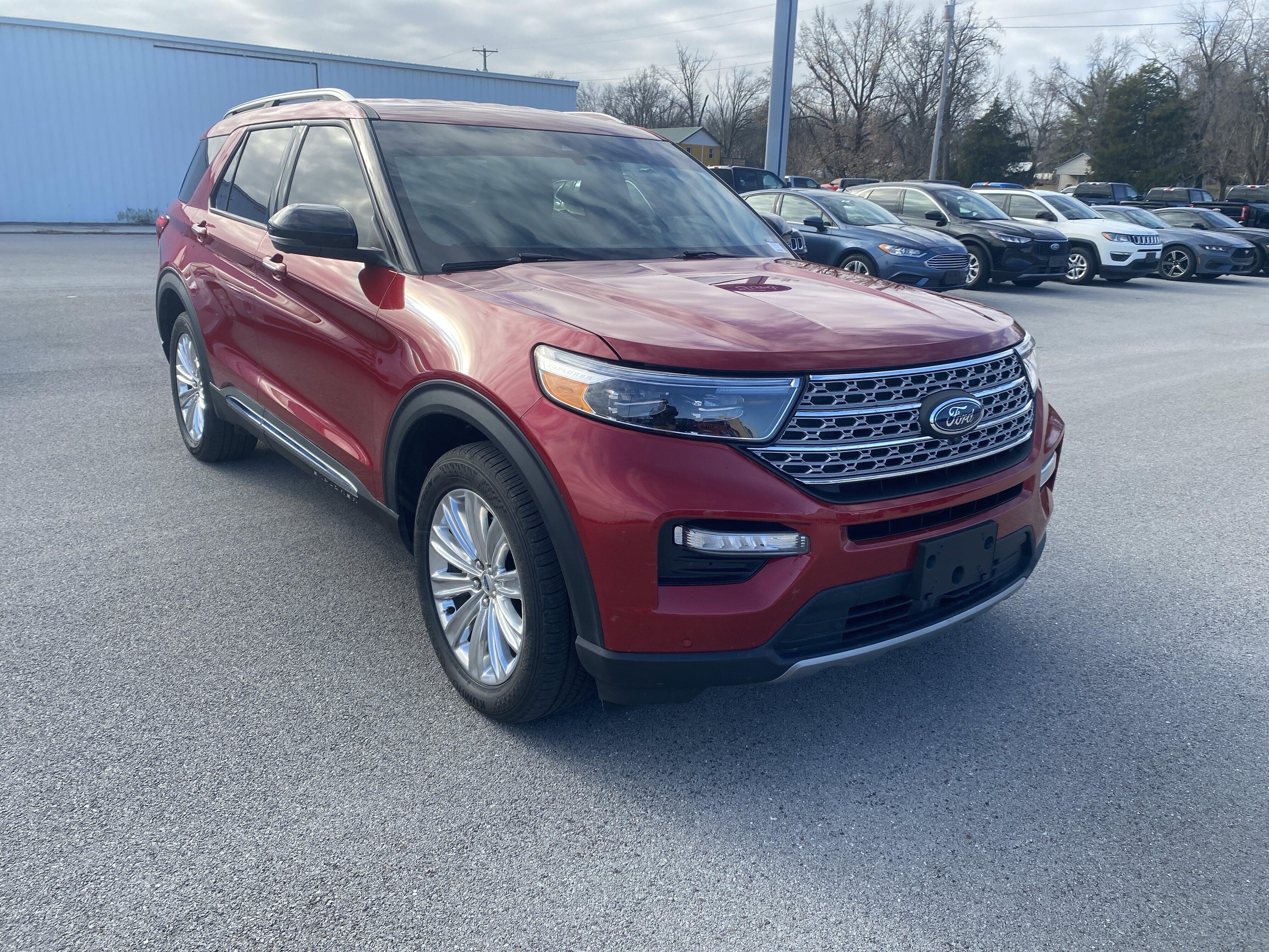 2023 Ford Explorer Limited HEV 4WD's photo