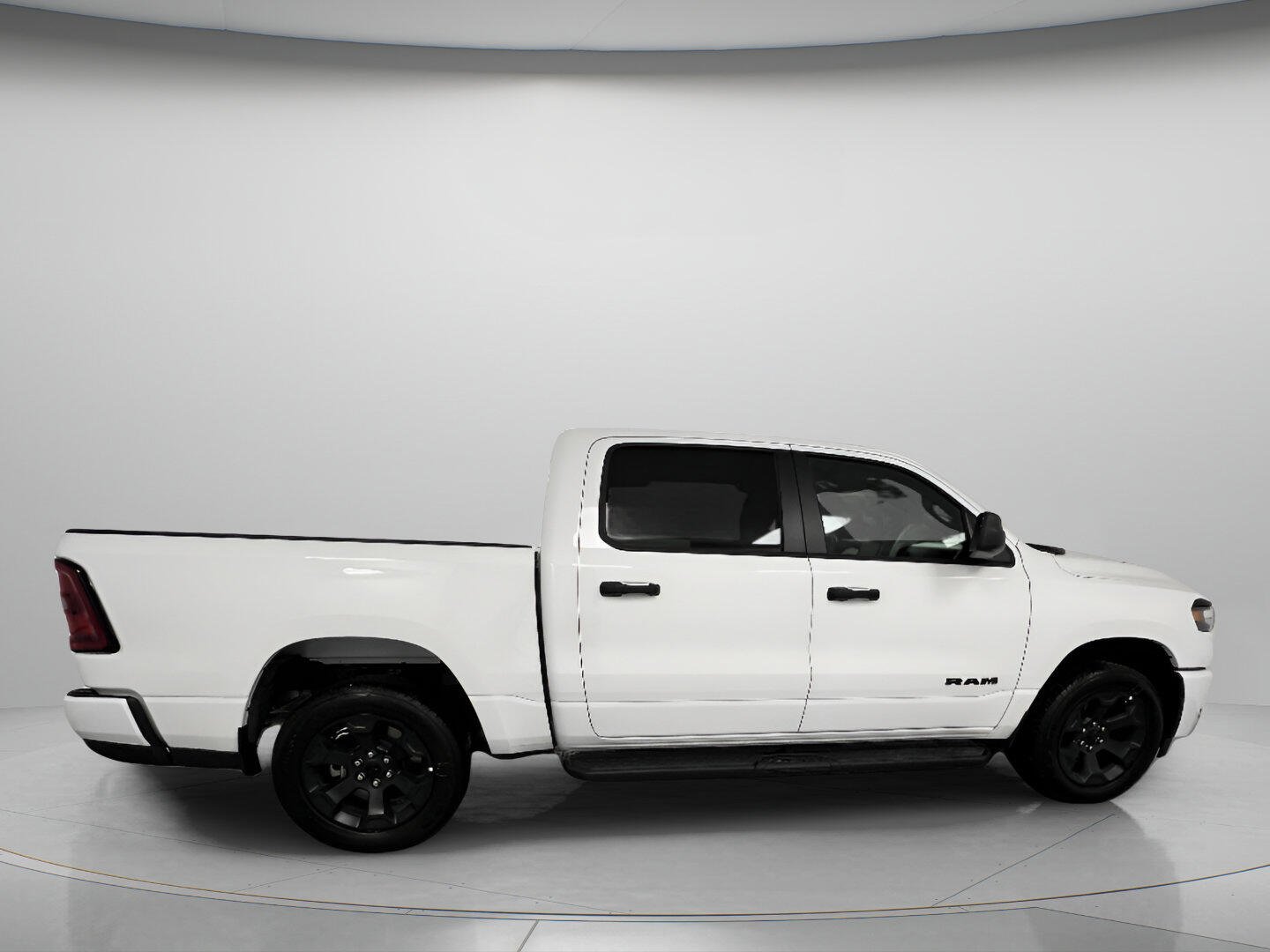 2026 RAM 1500 Express - Photo 9