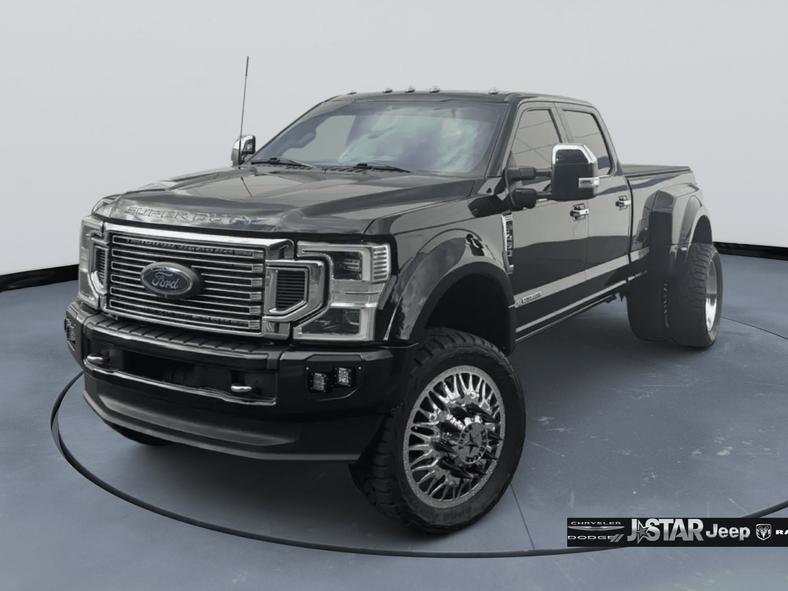 2022 Ford F-450 Platinum 4x4 Crew Cab 8' Box DRW's photo