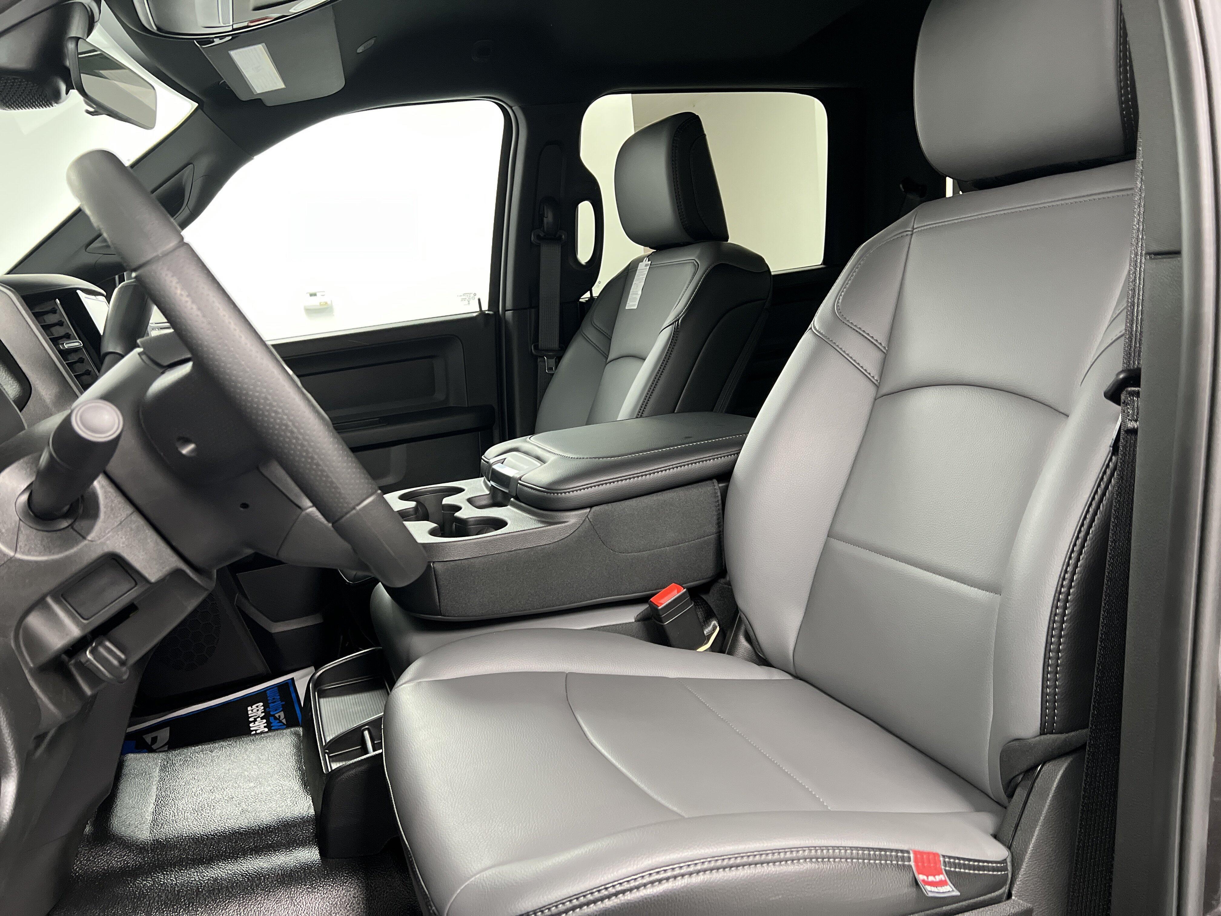 2027 RAM Ram 3500 Pickup Tradesman - Photo 18