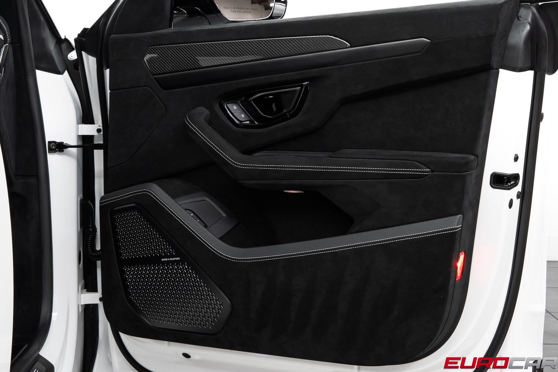 2024 Lamborghini Urus Performante *HUGE CARBON FIBER OPTIONS*Image 33