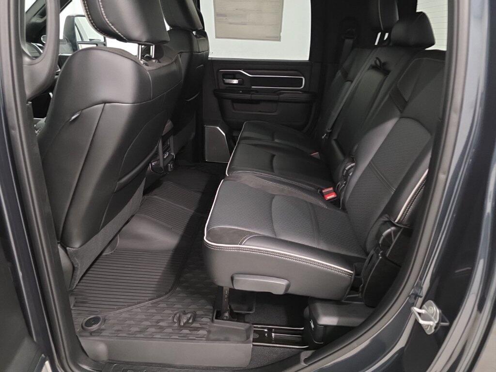 2026 RAM 3500 Laramie - Photo 12