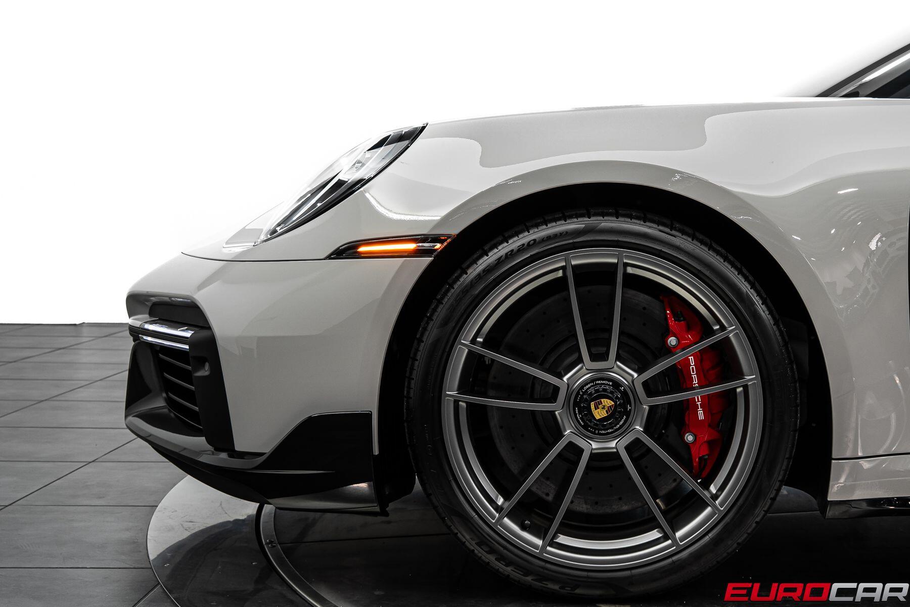 2024 Porsche 911 Turbo *POWER SPORT SEATS * CARBON FIBER ROOF*Image 14