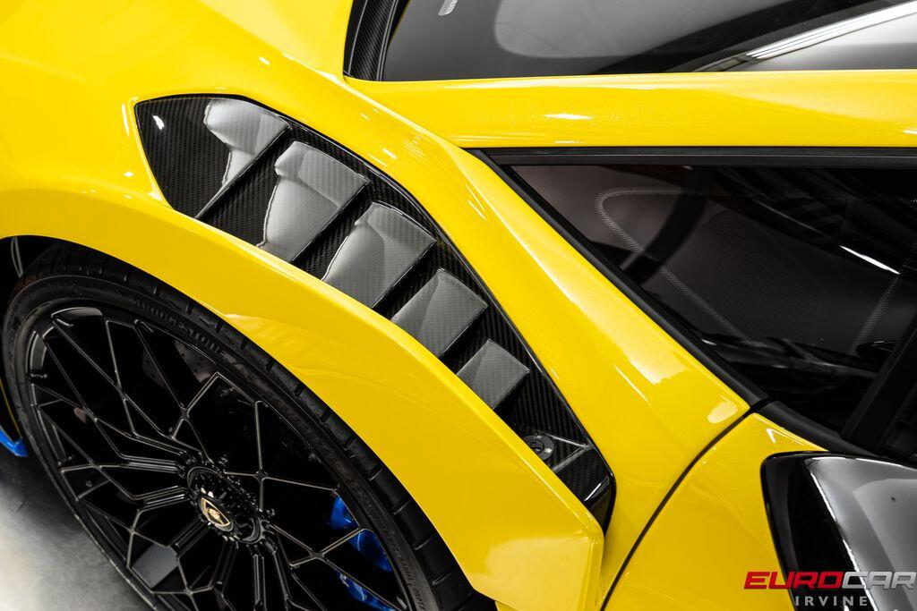 2022 Lamborghini Huracan STO *HUGE CARBON OPTIONS * FRONT LIFT*Image 16