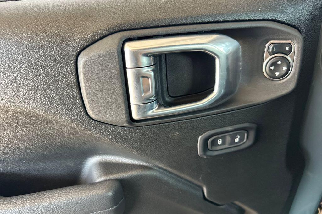 2025 Jeep Wrangler 4-Door Sport S - Photo 11