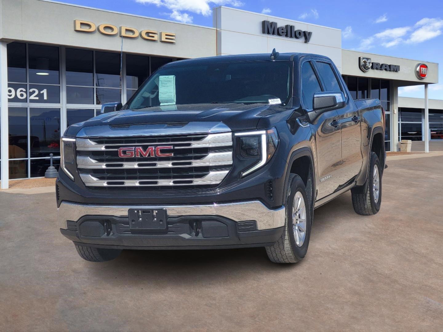 Used 2023 GMC Sierra 1500 SLE with VIN 3GTUUBED5PG247999 for sale in Albuquerque, NM