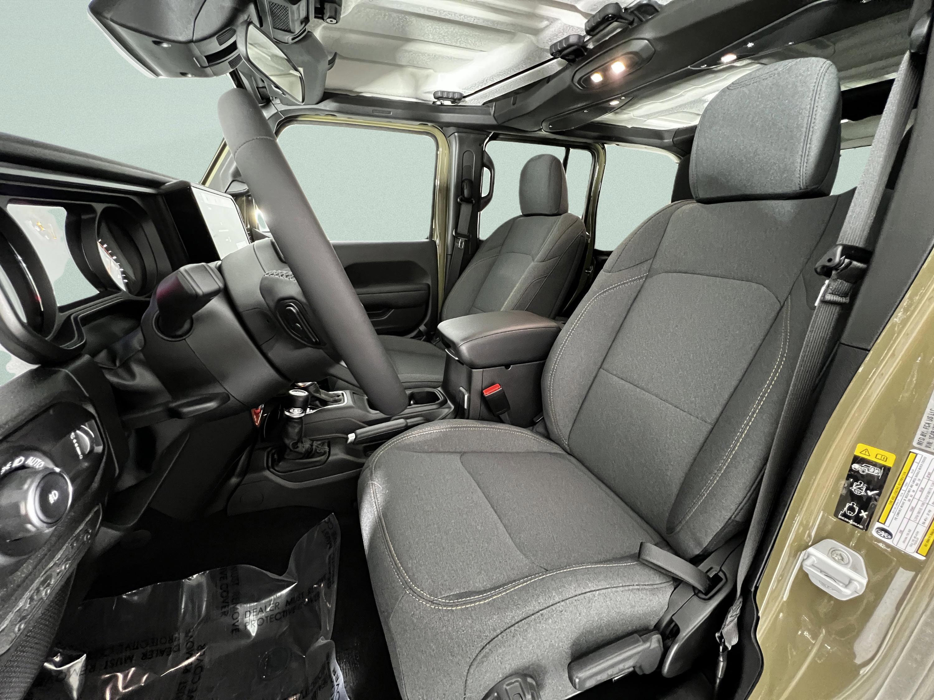 2026 Jeep Wrangler 4-Door Willys - Photo 15