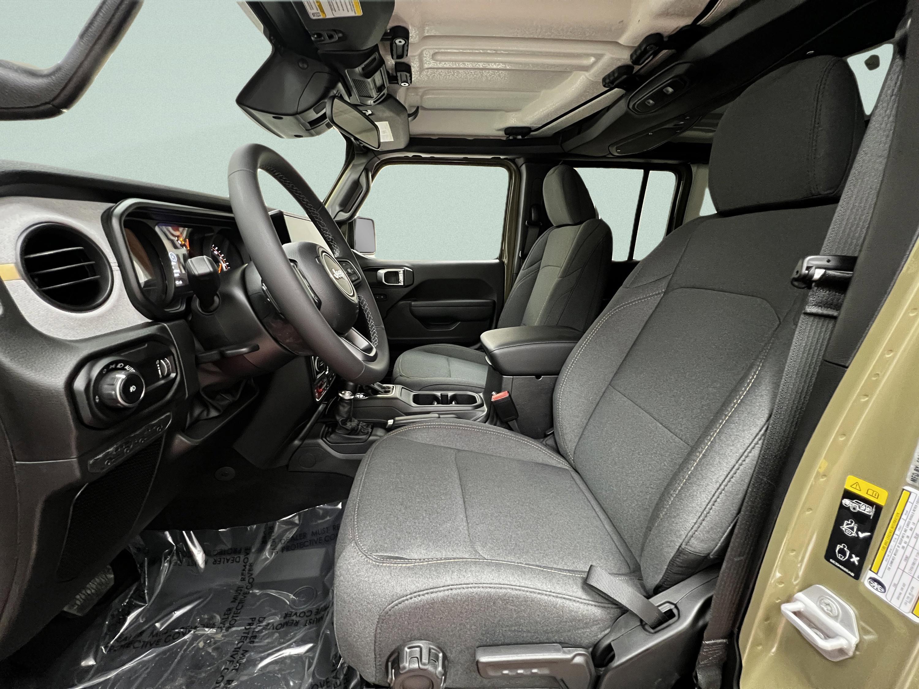 2026 Jeep Wrangler 4-Door Willys - Photo 12