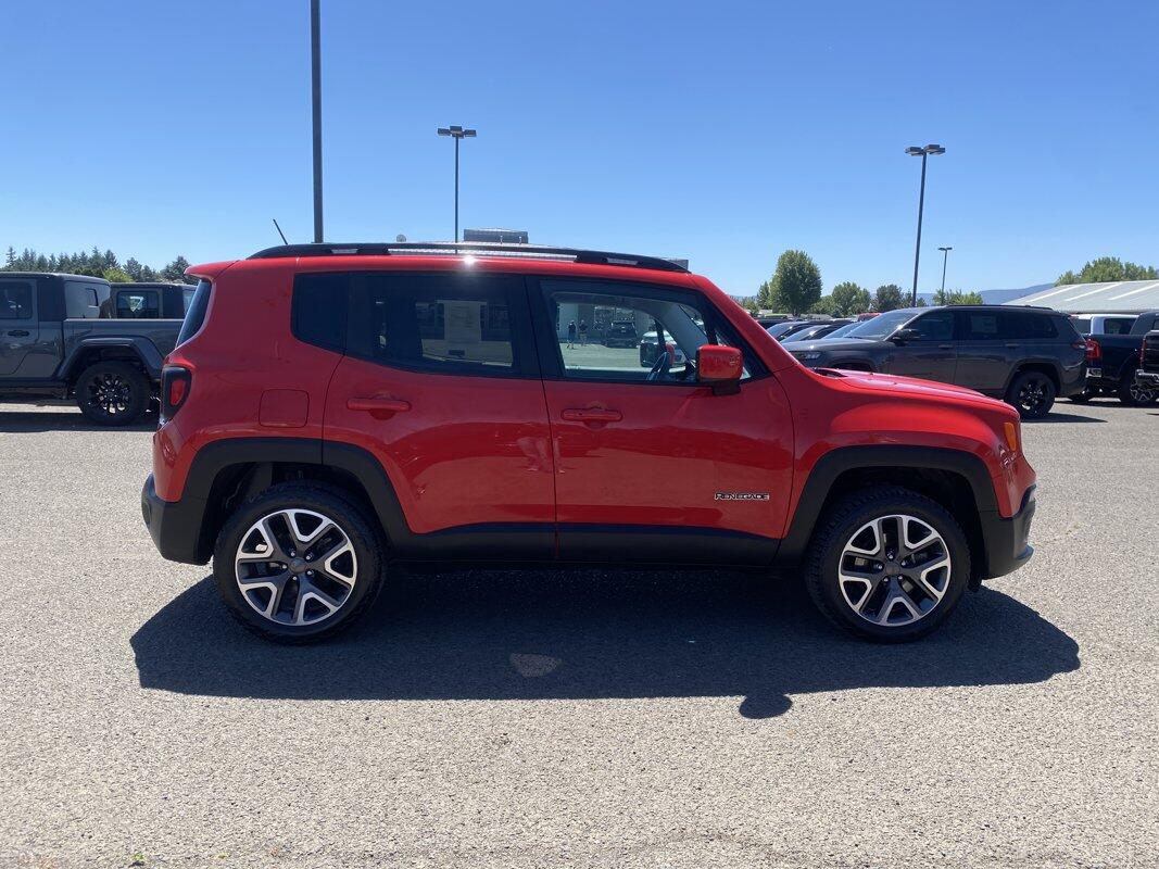 Used 2017 Jeep Renegade Latitude with VIN ZACCJBBB9HPG38435 for sale in Island City, OR