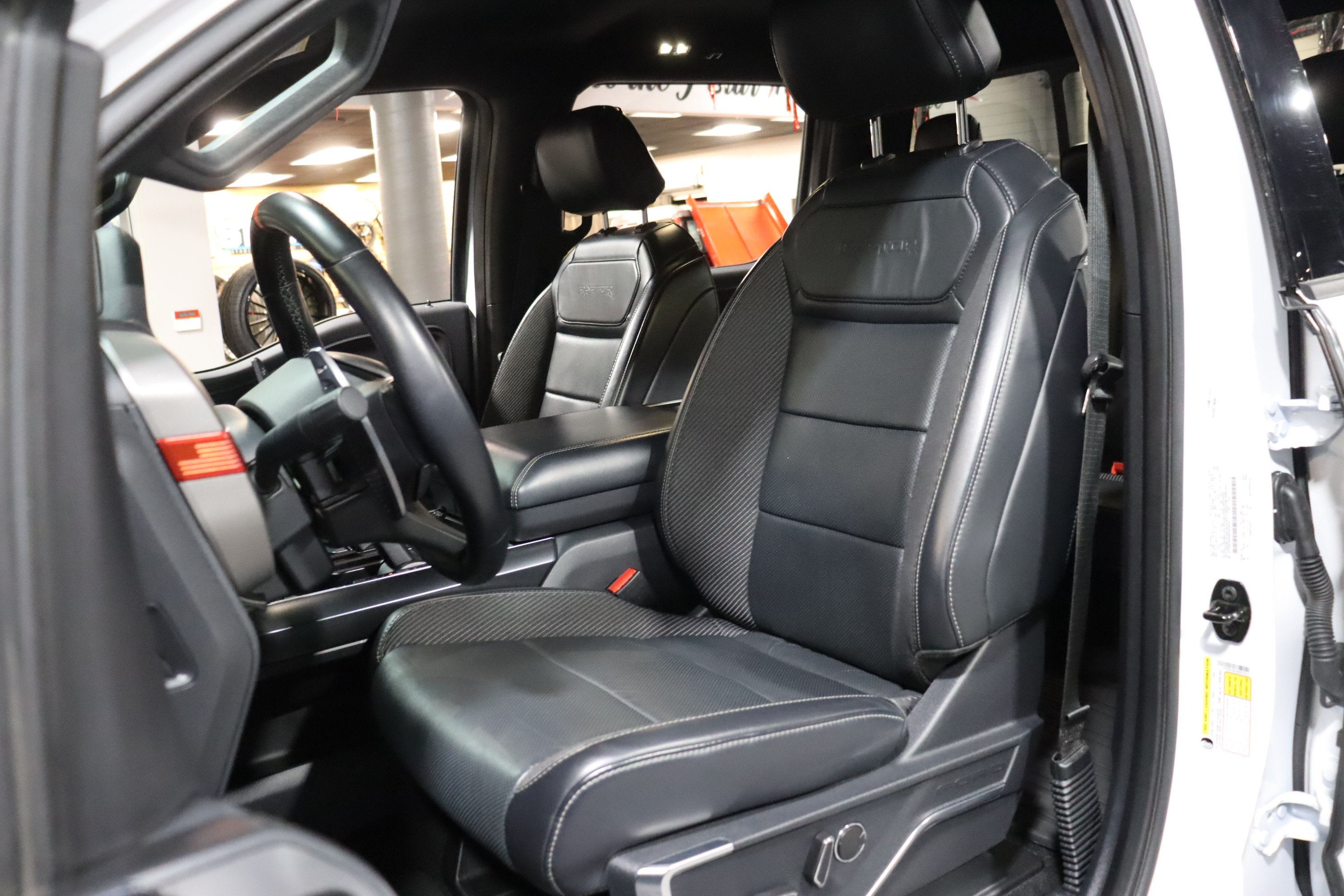 Used 2022 Ford F-150 Raptor with VIN 1FTFW1RG2NFB72615 for sale in Anaheim, CA