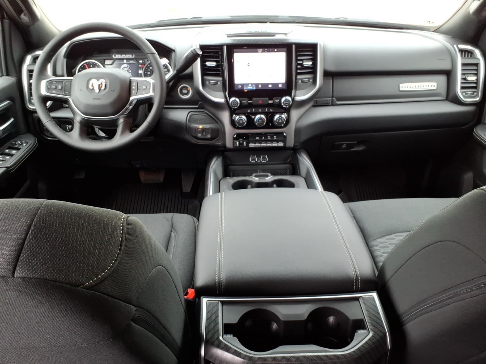 2026 RAM 2500 Big Horn - Photo 8