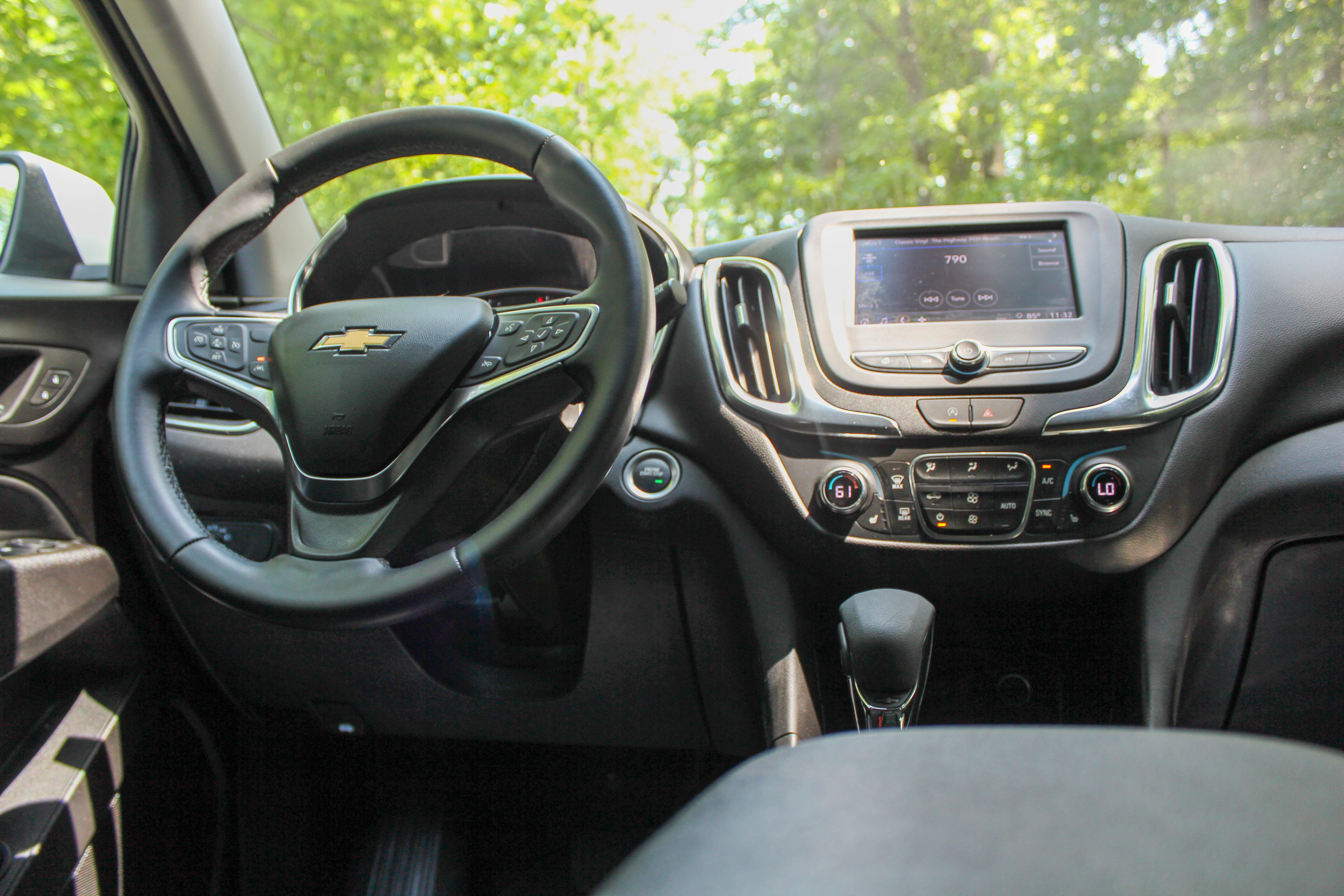 2024 Chevrolet Equinox LT - Photo 18