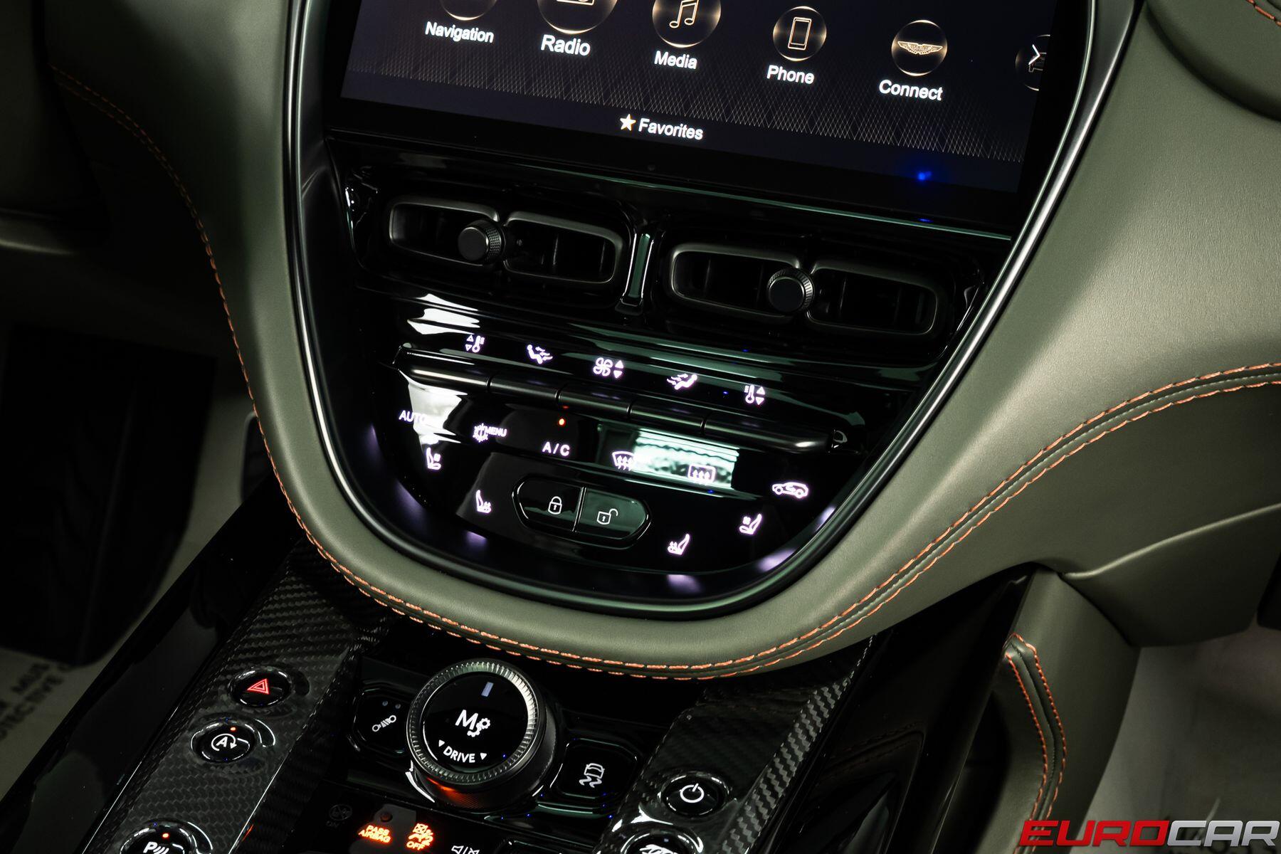 2023 Aston Martin DBX 707 *SPECIAL FACTORY PAINT * PANORAMIC ROOF*Image 30