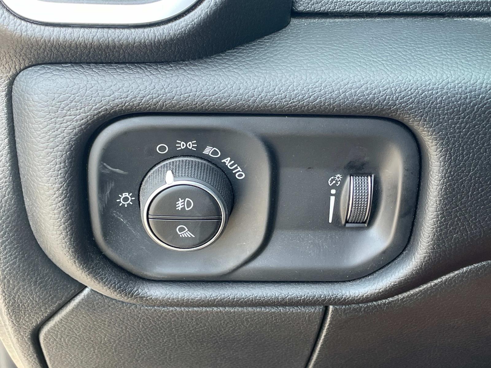 2025 RAM 3500 Big Horn - Photo 16