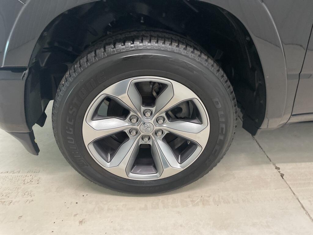 Used 2022 RAM Ram 1500 Limited with VIN 1C6SRFHT8NN328459 for sale in Cedarburg, WI